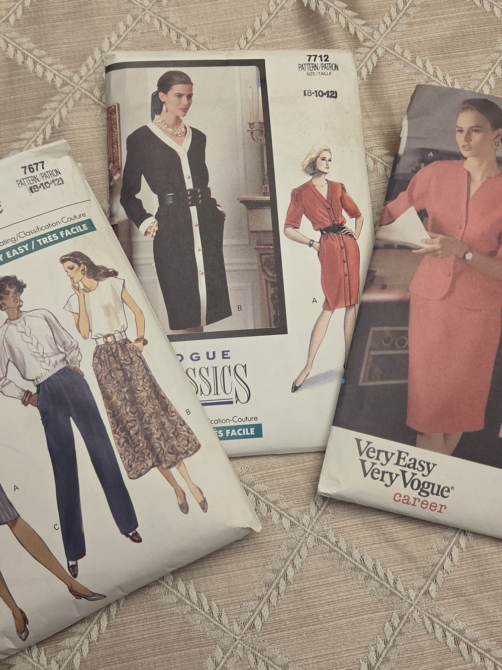 Vogue Patterns, Vogue Classics, Very Easy Women's - Classic Career Style